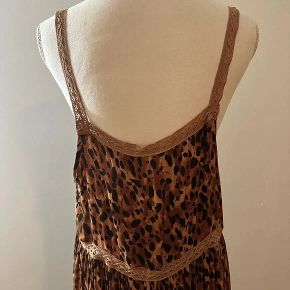 Spell Saphari Sundress NWT XL - Picture 7 of 9